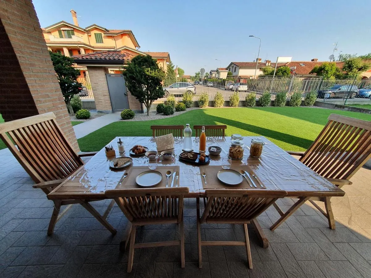 B&B Casa Sara Cassano D'adda Bed & Breakfast
